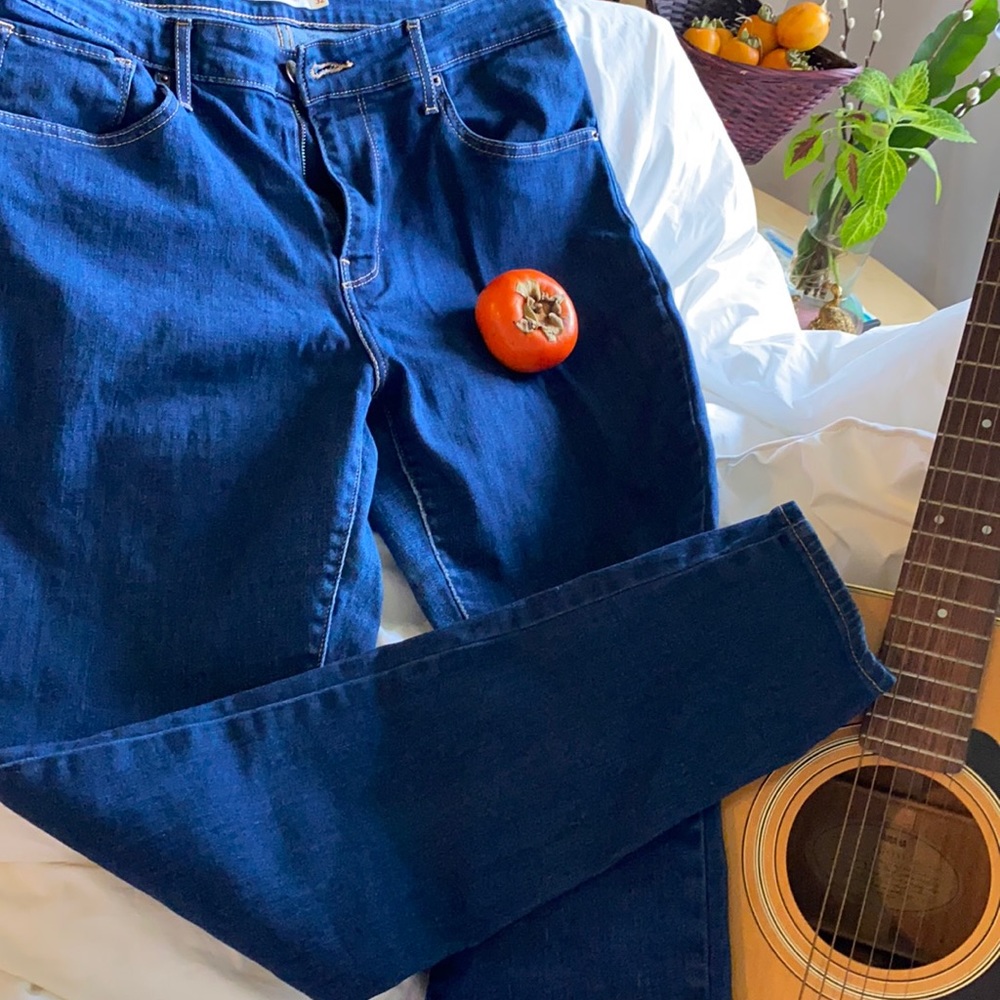 Levi High Rise Skinny Jeans 👖